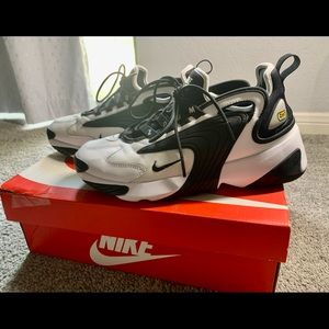 NIKE ZOOM 2K WOMENS